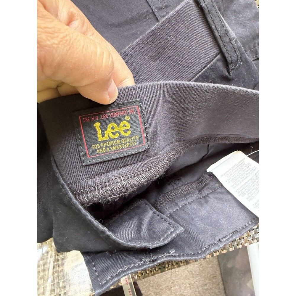 Lee Ultra Lux Comfort Utility Pants Womens 6 Short Black Cargo Straight NWT - Picture 11 of 13
